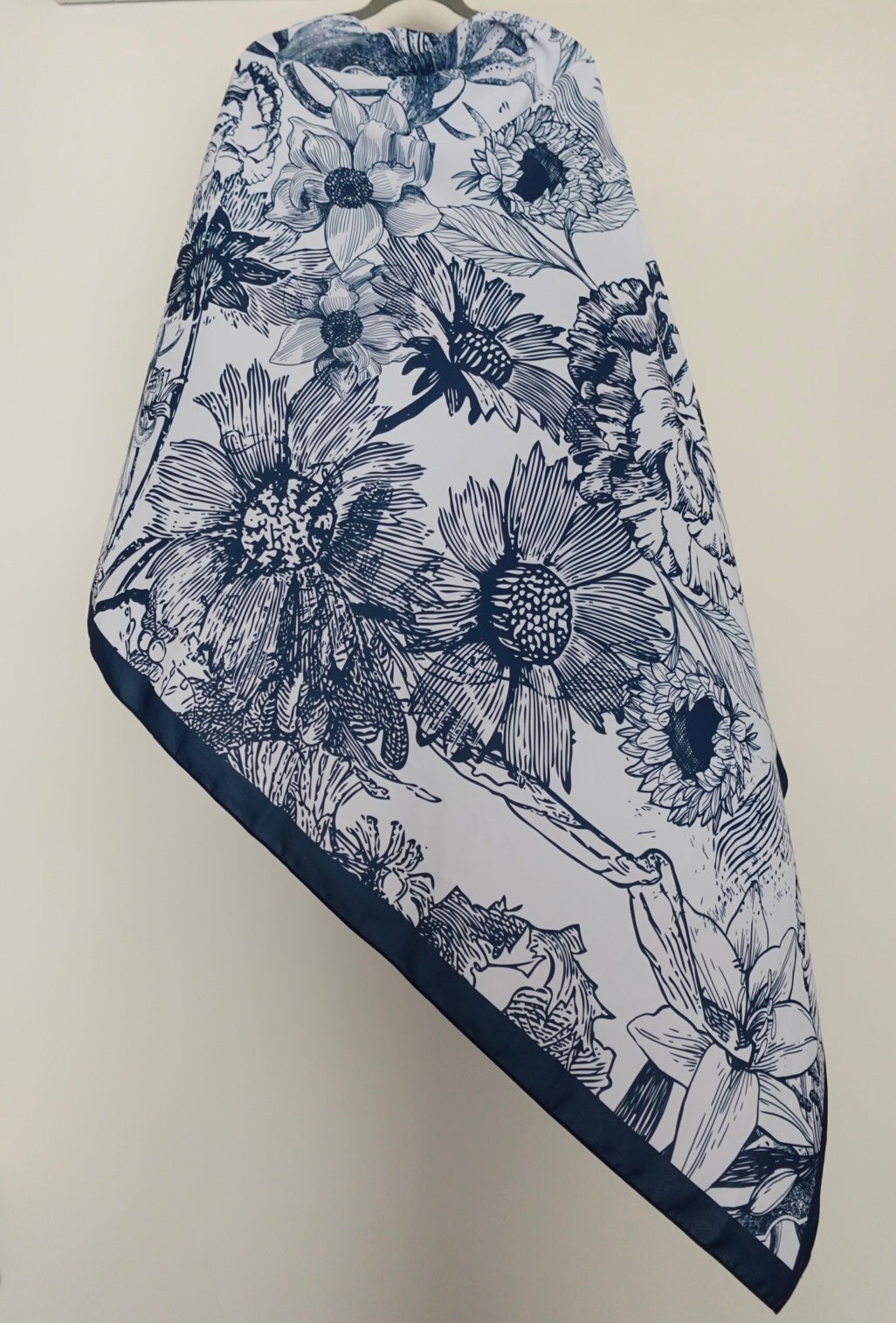 Midnight Garden - Navy